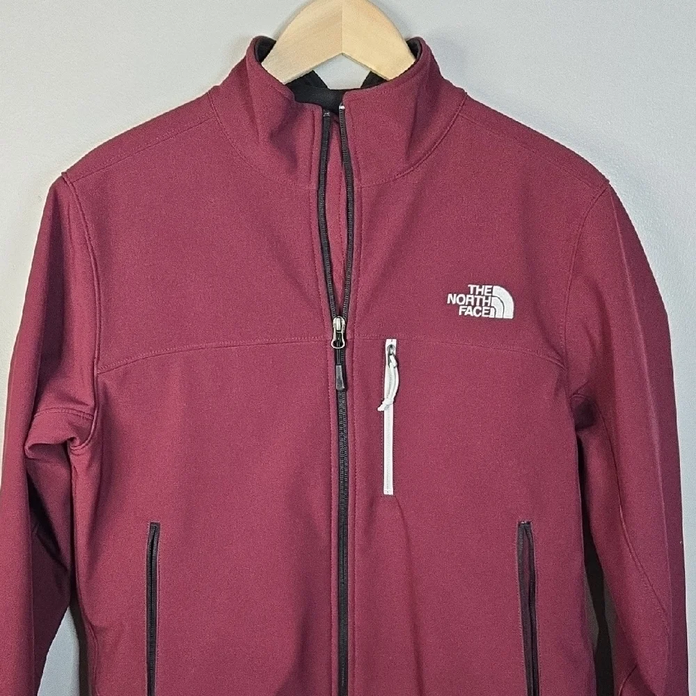 The North Face Men's Small Burgundy Full-Zip Softshell Windwall Jacket Unisex